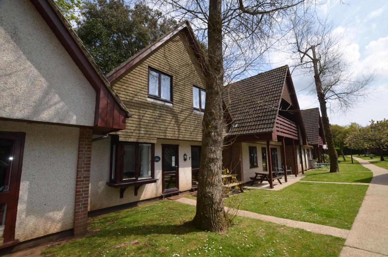 37 Trevithick Court, Tolroy Manor Villa Хейл Екстериор снимка